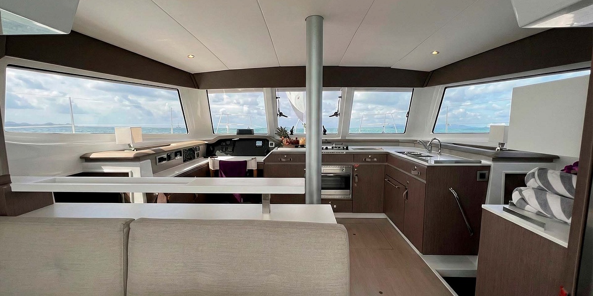 Аренда катамарана Bali Catspace Siva на Пхукете